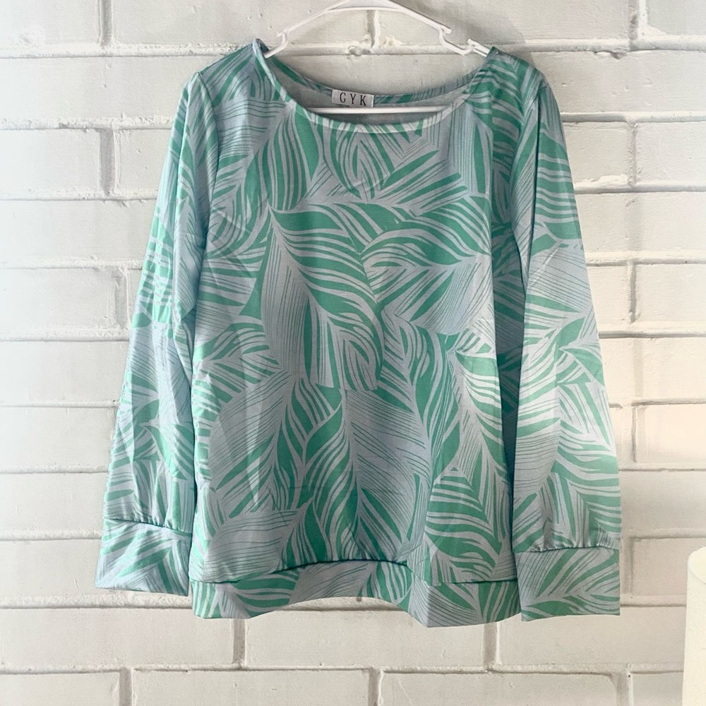 Leaf Patterned Pullover